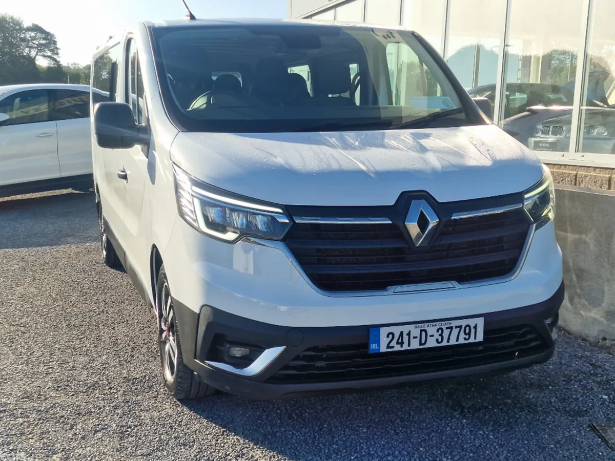 Renault Trafic MPV, Diesel, 2024, White
