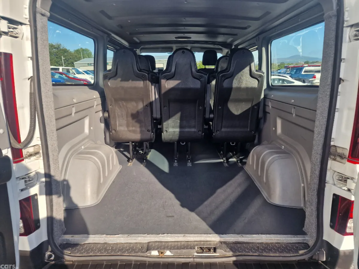 Renault Trafic MPV, Diesel, 2024, White
