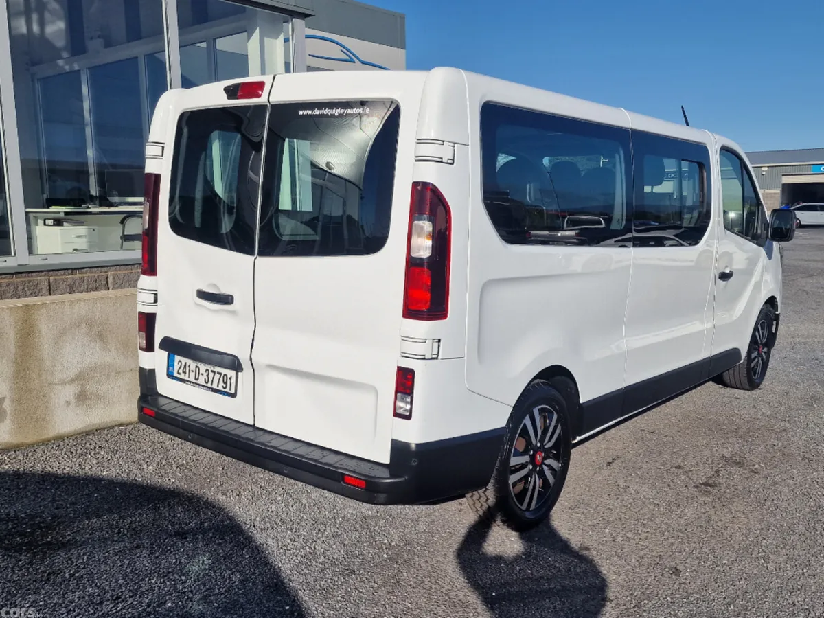 Renault Trafic MPV, Diesel, 2024, White