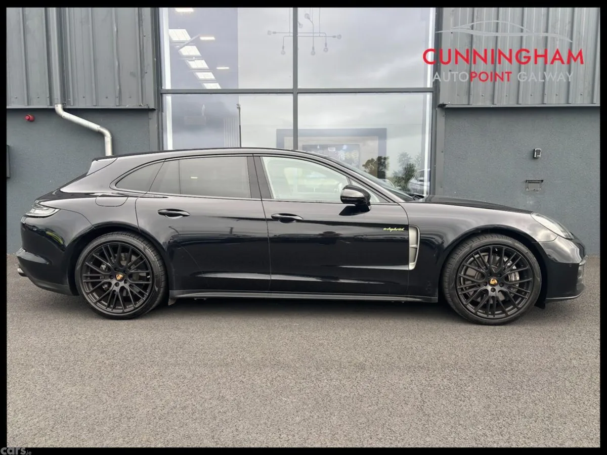 Porsche Panamera Estate, Petrol Plug-in Hybrid, 2022, Black