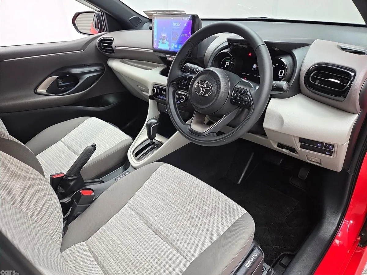 Toyota Yaris Hatchback, Petrol Hybrid, 2021, Red