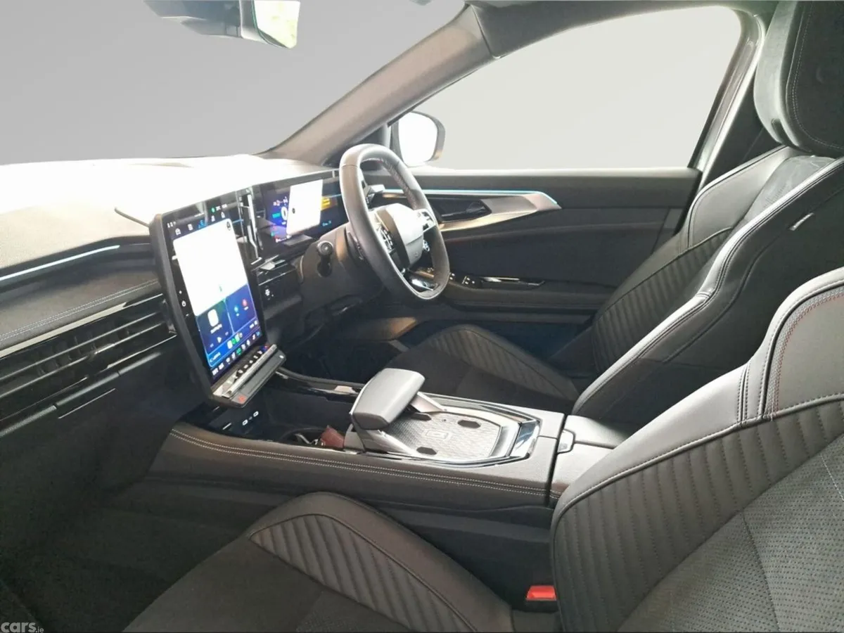 Renault Rafale SUV, Petrol Hybrid, 2025, Grey