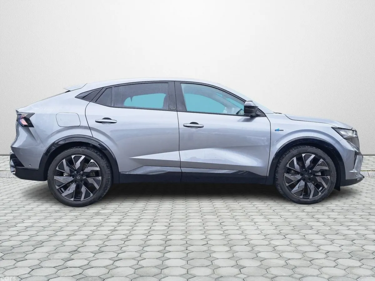 Renault Rafale SUV, Petrol Hybrid, 2025, Grey