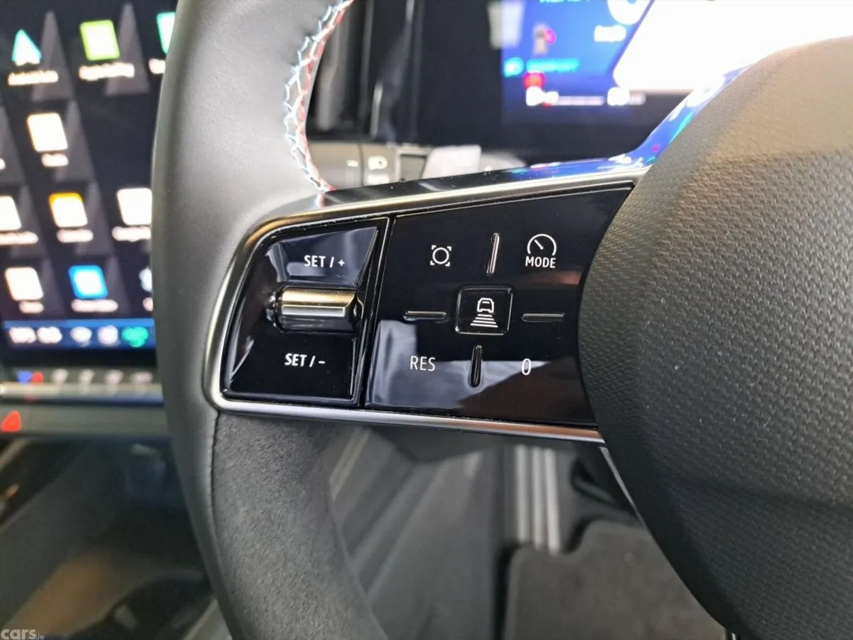 Renault Rafale SUV, Petrol Hybrid, 2025, Grey