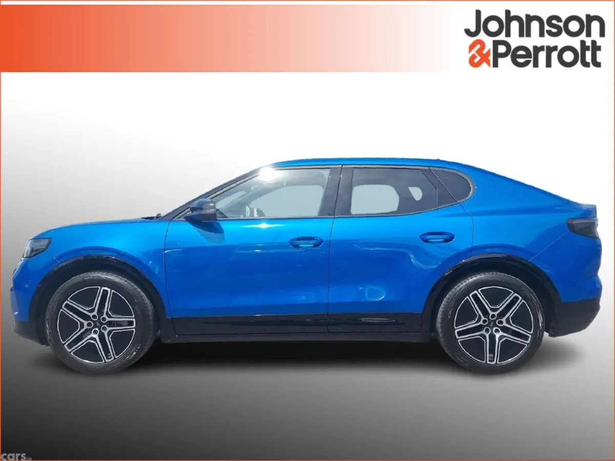 Ford Capri MPV, Electric, 2026, Blue