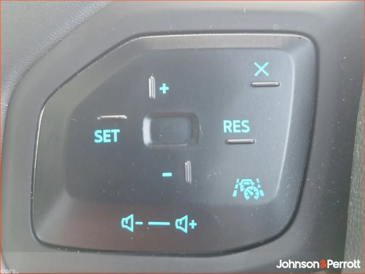 Ford Capri MPV, Electric, 2026, Blue