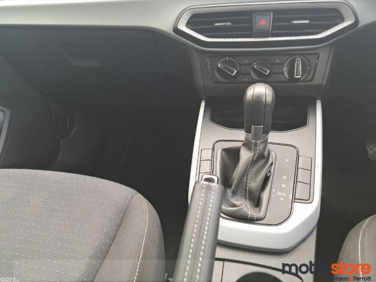 SEAT Arona SUV, Petrol, 2023, Grey