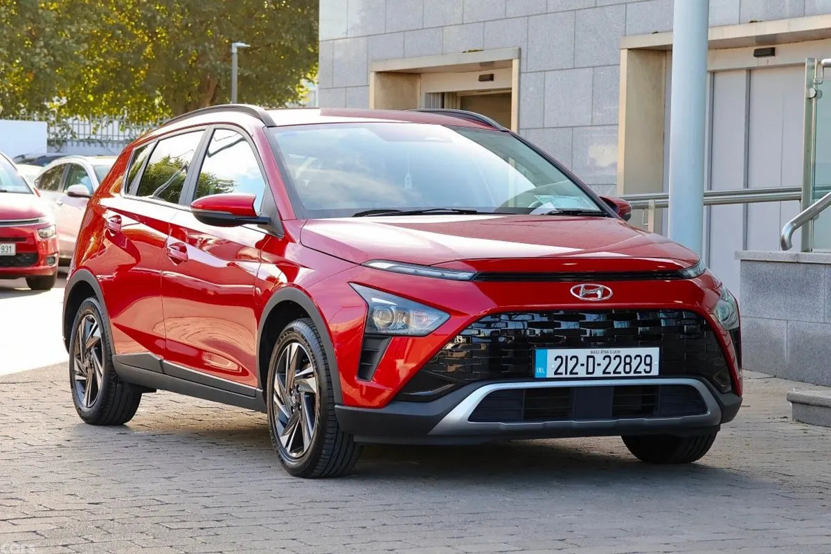 Hyundai Bayon Estate, Petrol, 2021, Red
