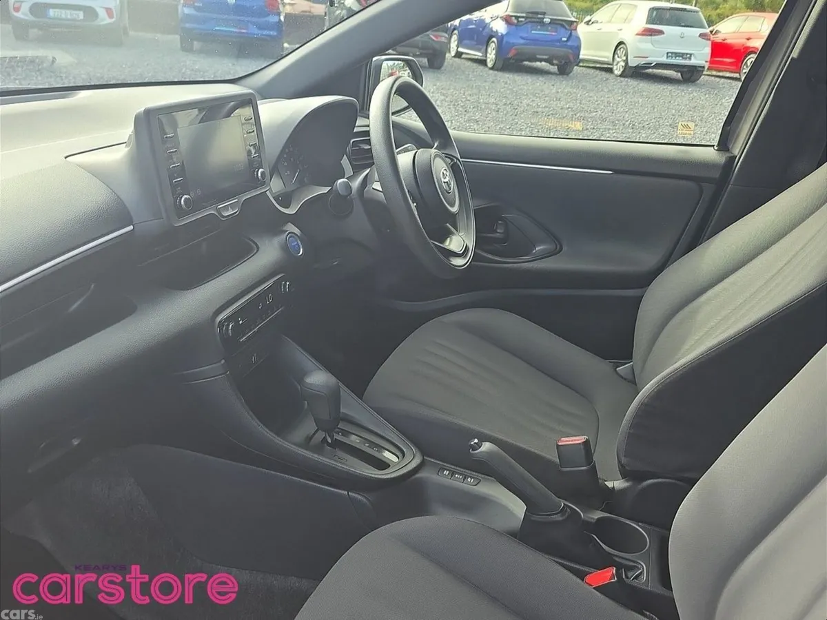 Toyota Yaris Hatchback, Petrol Hybrid, 2021, Brown
