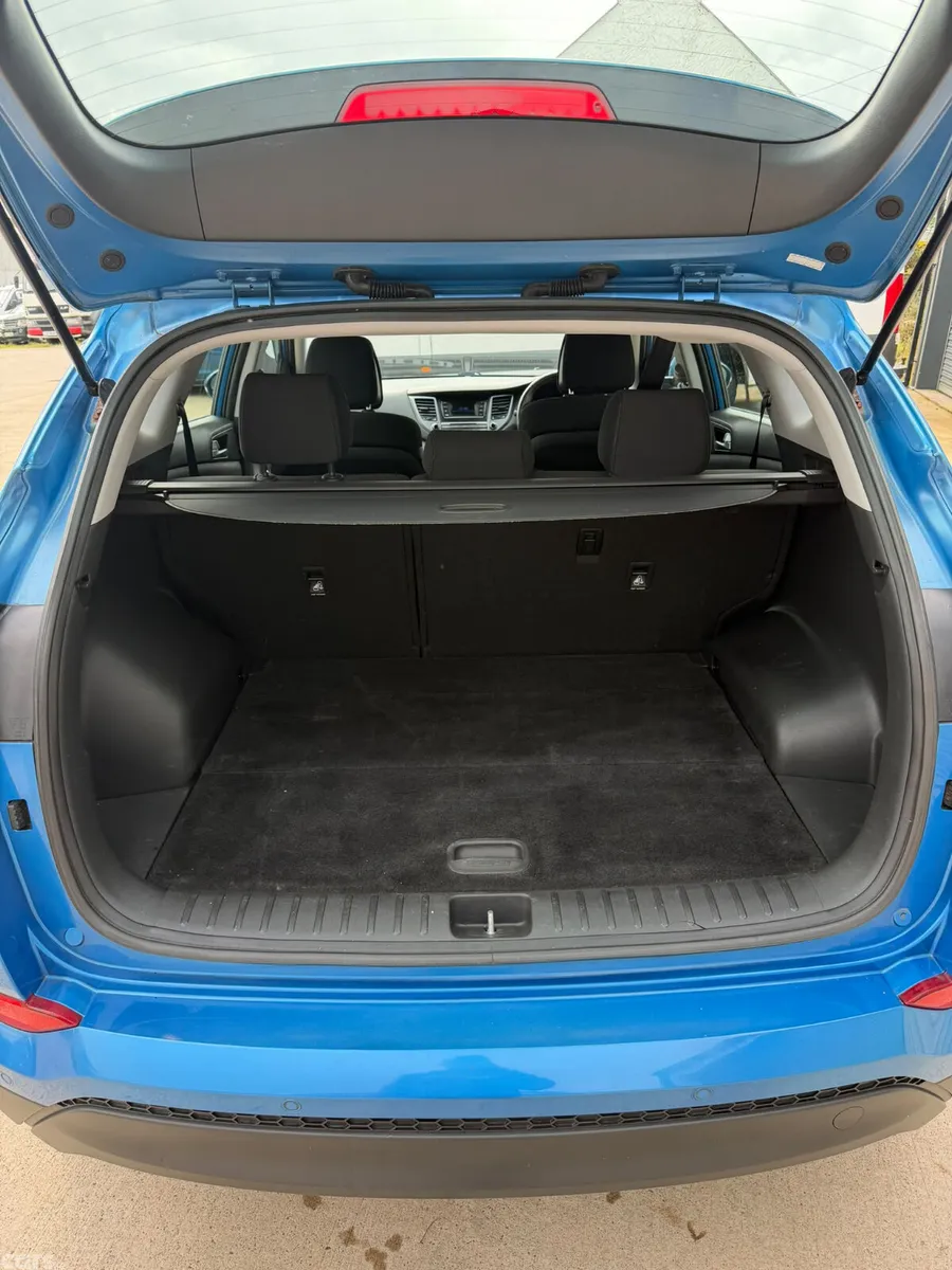 Hyundai Tucson SUV, Diesel, 2016, Blue