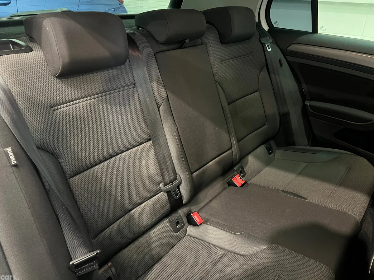 Volkswagen Golf Hatchback, Petrol, 2019, White