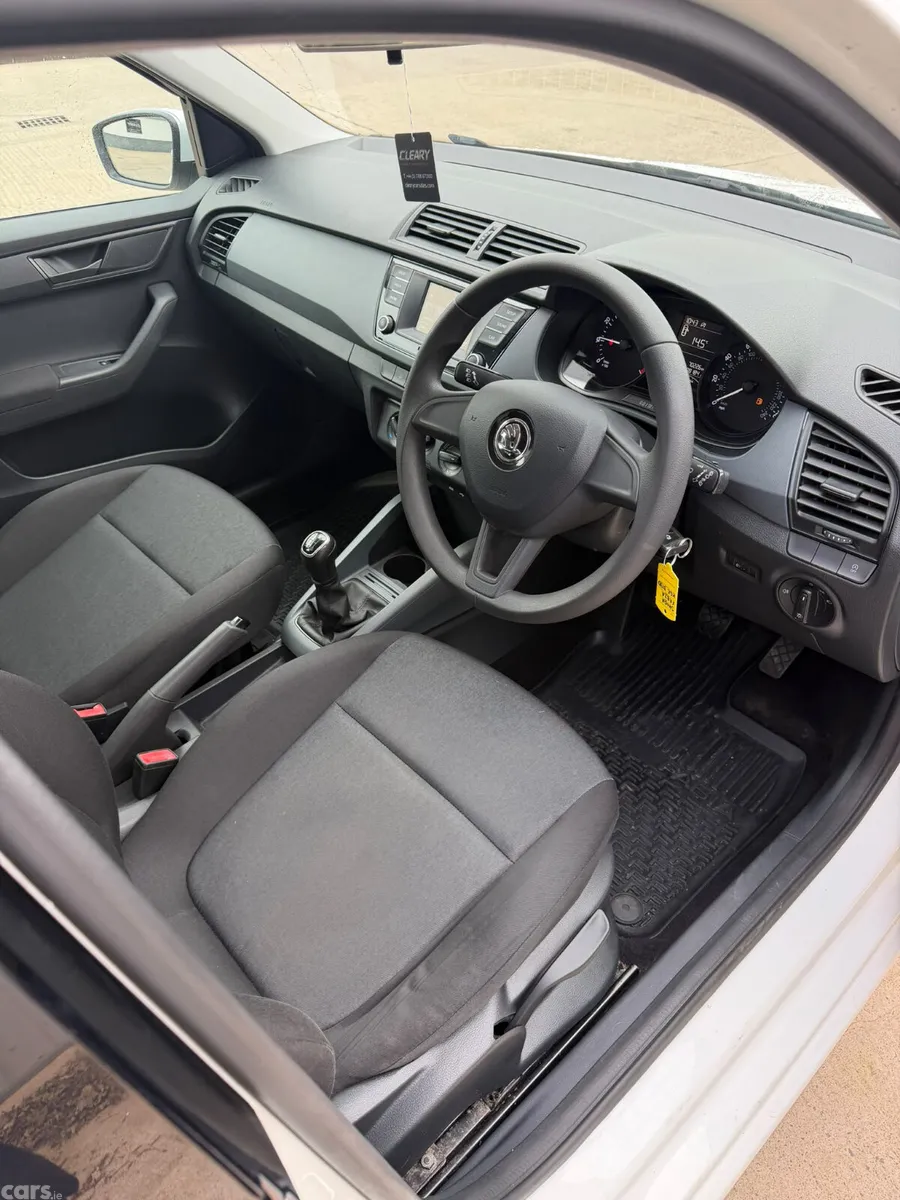 Skoda Fabia Hatchback, Petrol, 2018, White