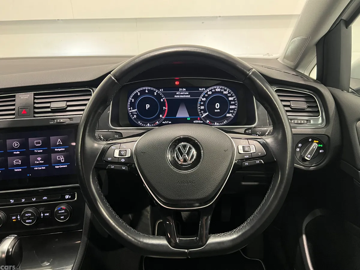 Volkswagen Golf Hatchback, Petrol, 2019, White