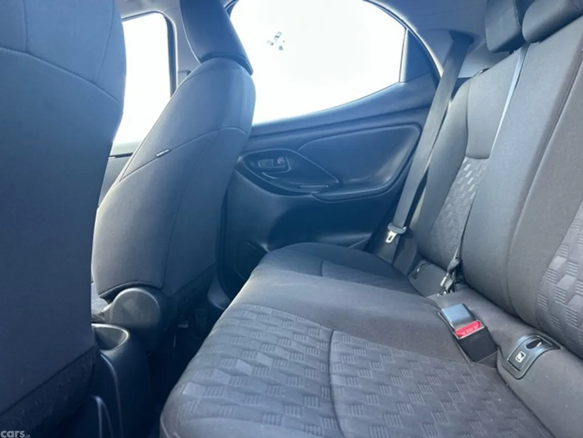 Toyota Yaris Hatchback, Petrol, 2024, Grey