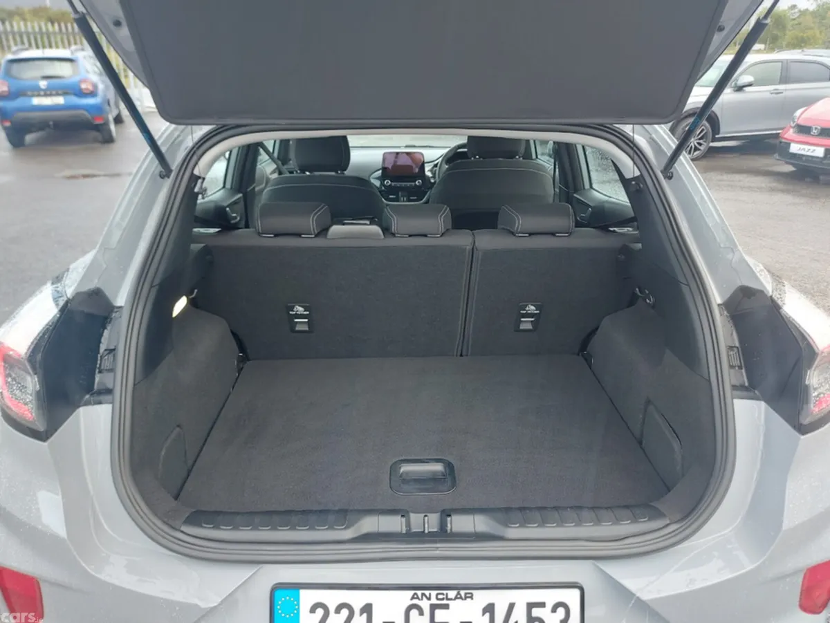 Ford Puma MPV, Petrol, 2022, Grey