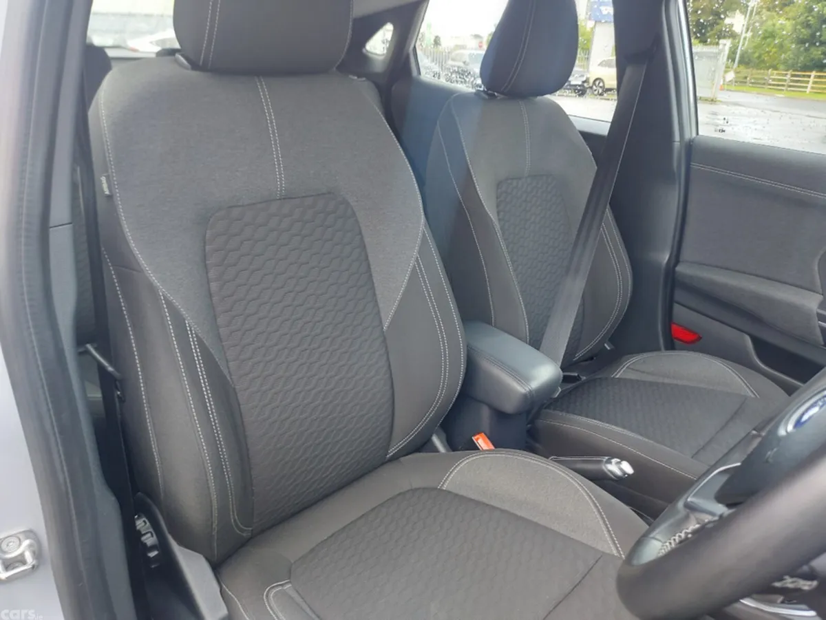 Ford Puma MPV, Petrol, 2022, Grey