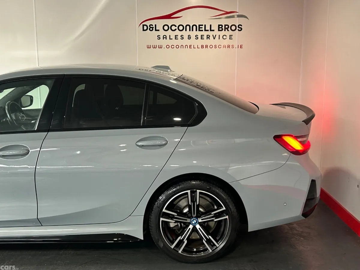 BMW 3-Series Saloon, Petrol Plug-in Hybrid, 2023, Grey