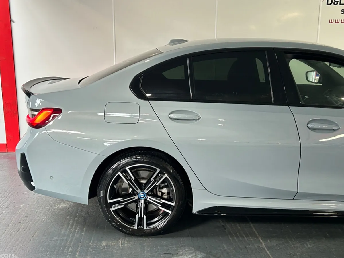 BMW 3-Series Saloon, Petrol Plug-in Hybrid, 2023, Grey