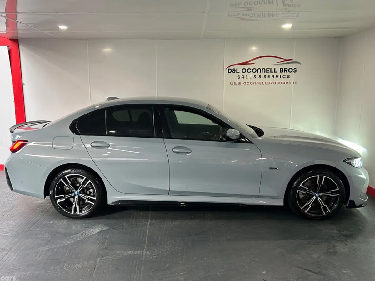 BMW 3-Series Saloon, Petrol Plug-in Hybrid, 2023, Grey