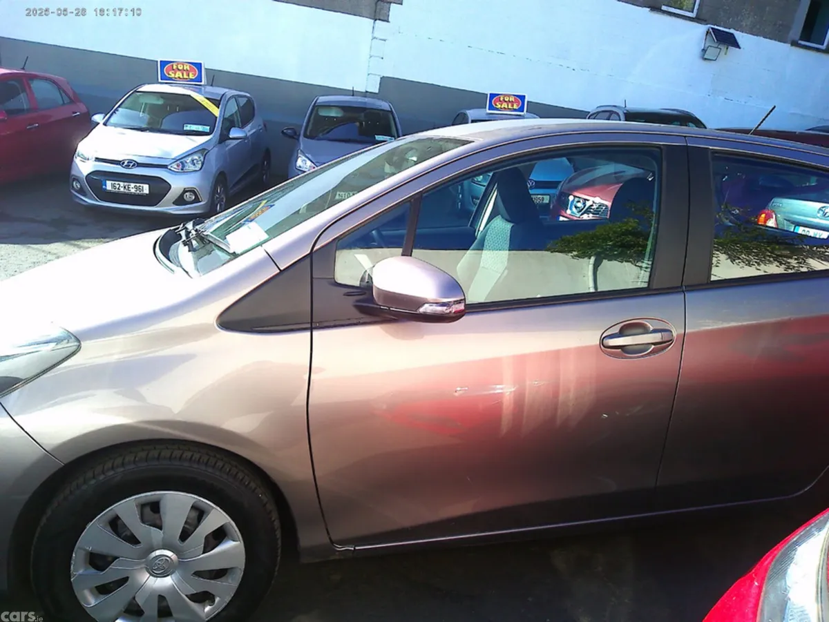 Toyota Yaris Hatchback, Petrol, 2015, Beige