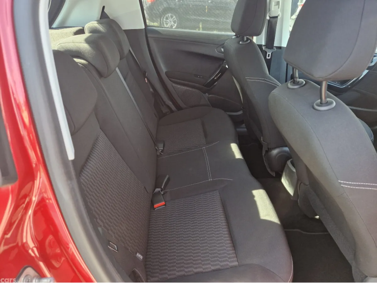 Peugeot 208 Hatchback, Petrol, 2018, Red