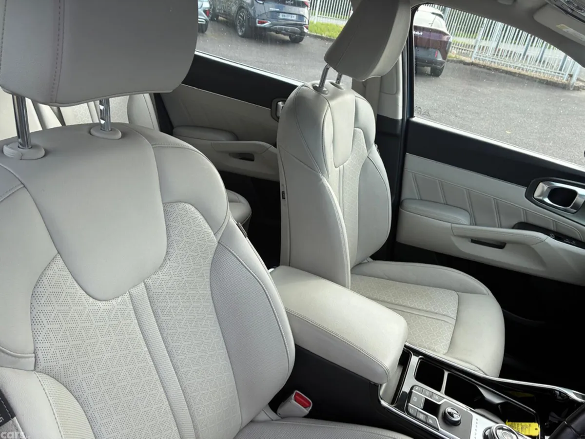 Kia Sorento MPV, Diesel, 2023, Blue