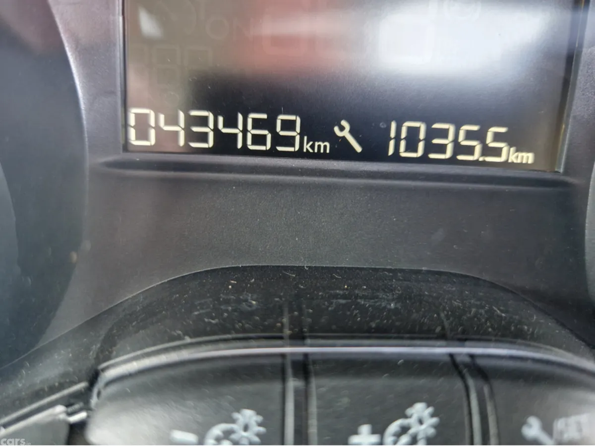 Peugeot 208 Hatchback, Petrol, 2018, Red