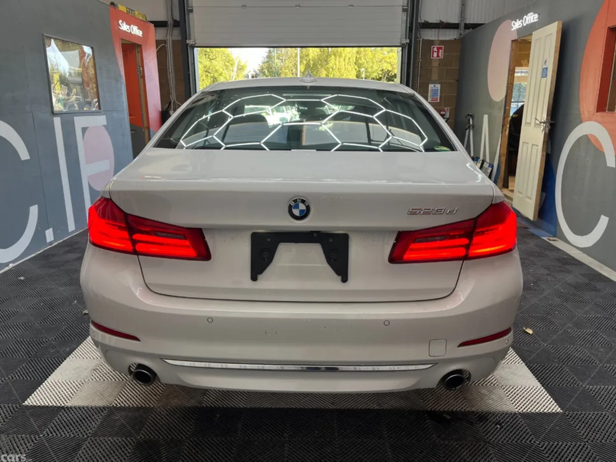 BMW 5-Series Saloon, Diesel, 2017, White