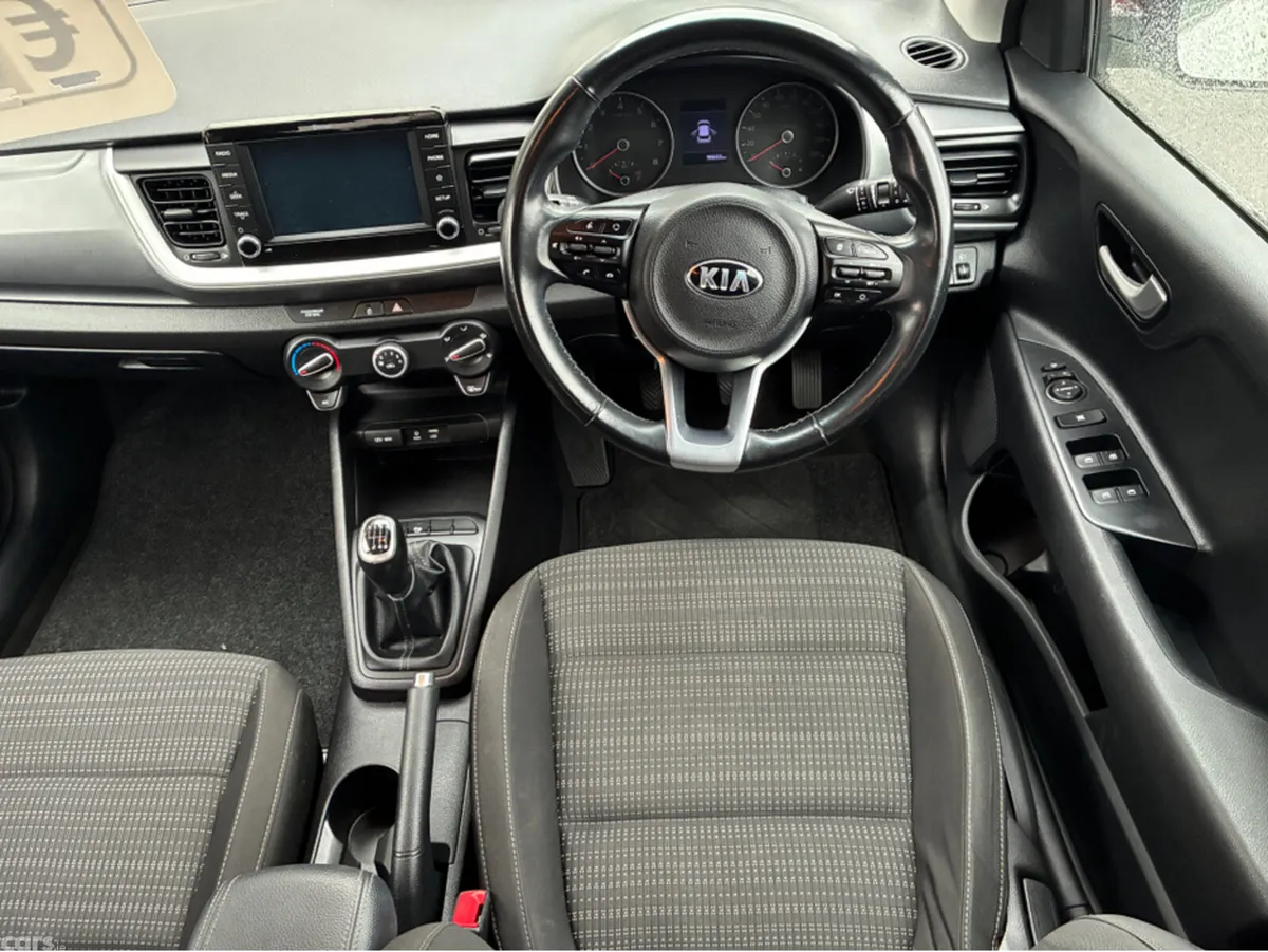 Kia Stonic Estate, Petrol, 2019, White