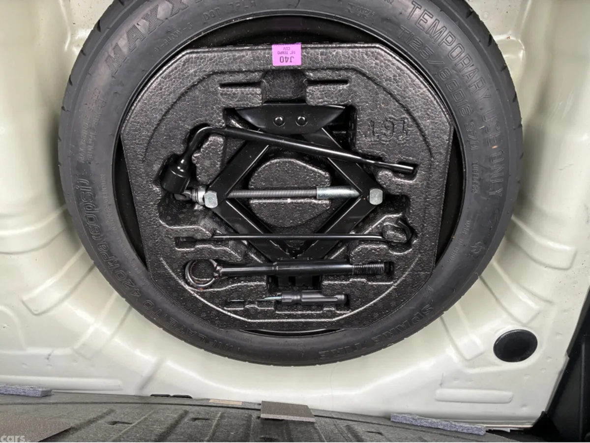 Kia Stonic Estate, Petrol, 2019, White