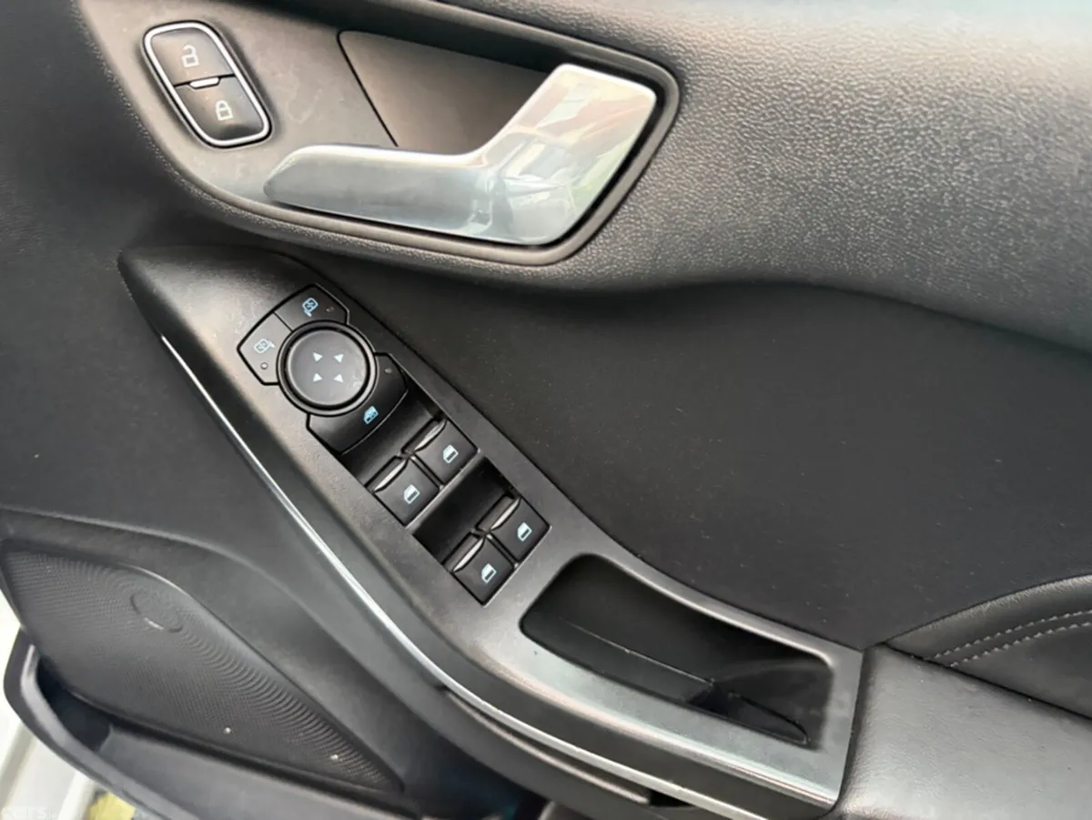 Ford Fiesta Hatchback, Petrol, 2023, Silver