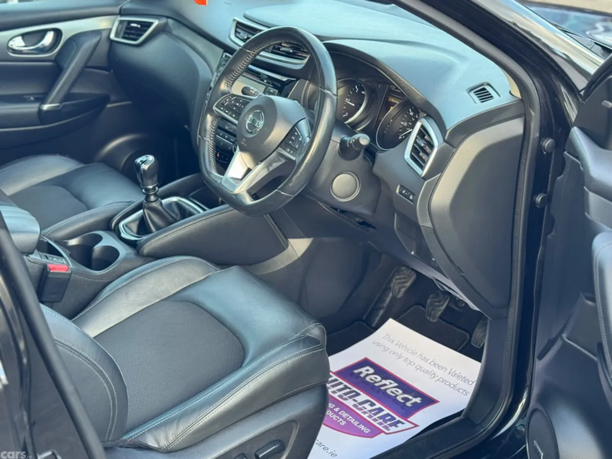 Nissan Qashqai MPV, Diesel, 2019, Black