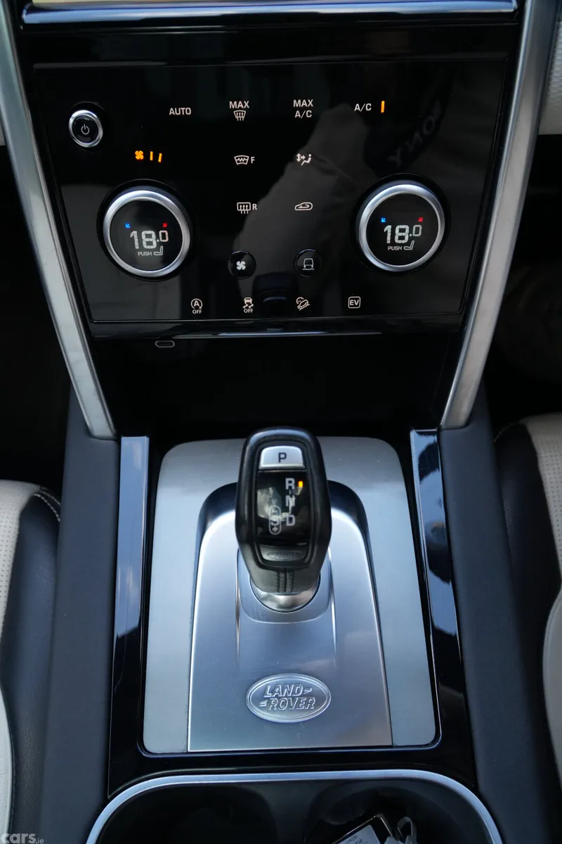 Land Rover Discovery SUV, Petrol Hybrid, 2022, Grey