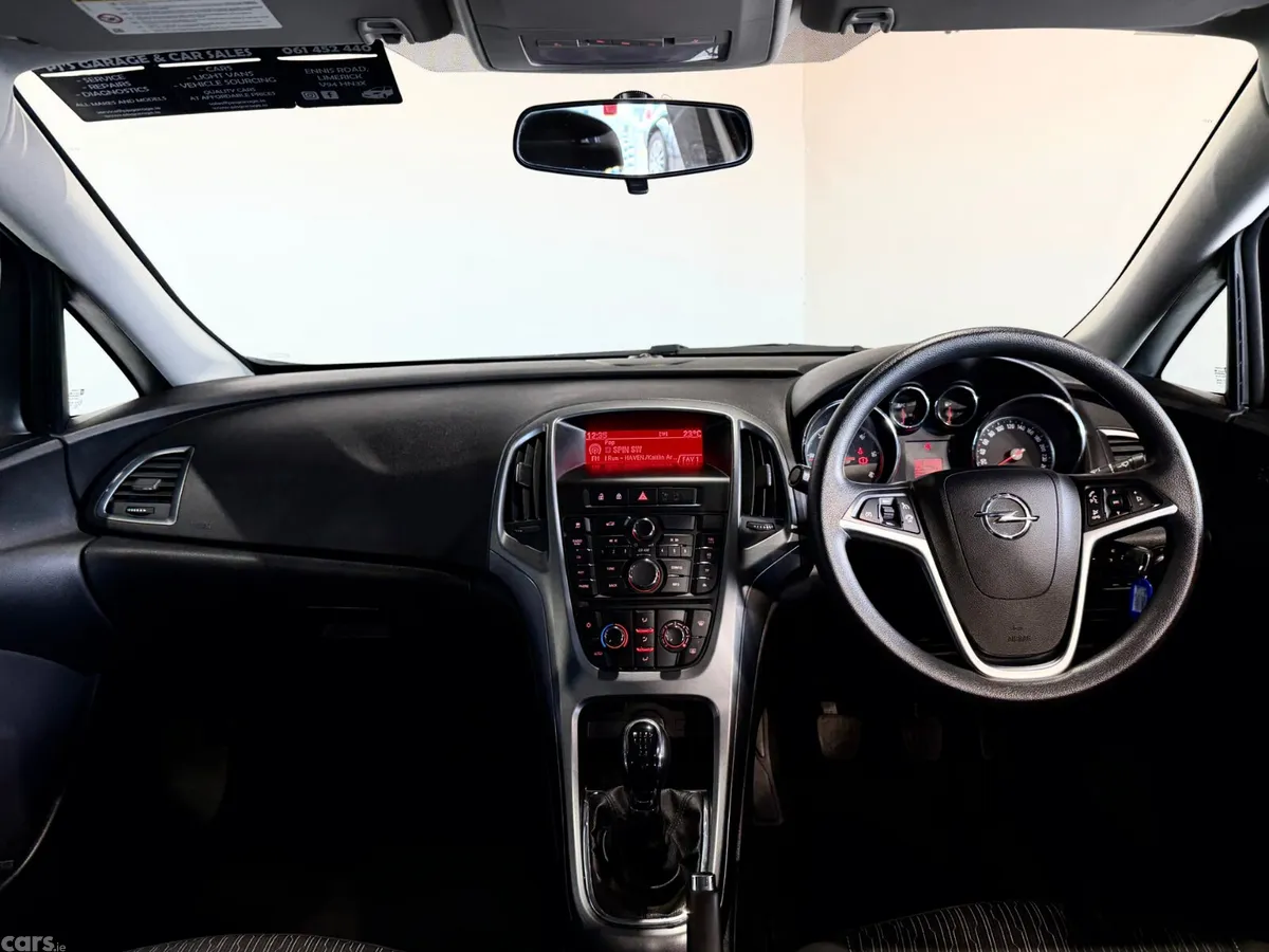 Opel Astra Saloon, Diesel, 2014, Blue