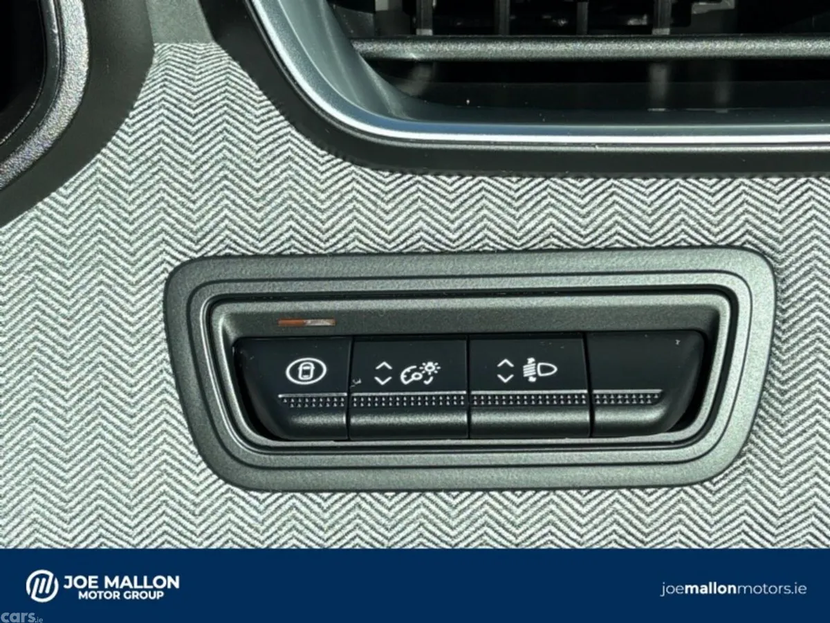 Renault Clio Hatchback, Petrol, 2025, Grey