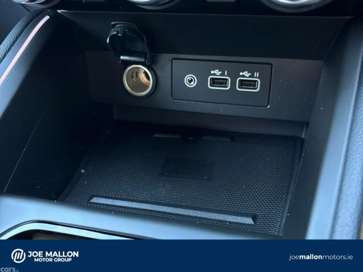 Renault Clio Hatchback, Petrol, 2025, Grey