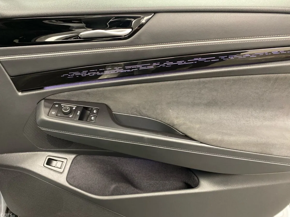 Volkswagen ID.7 Hatchback, Electric, 2025, Grey