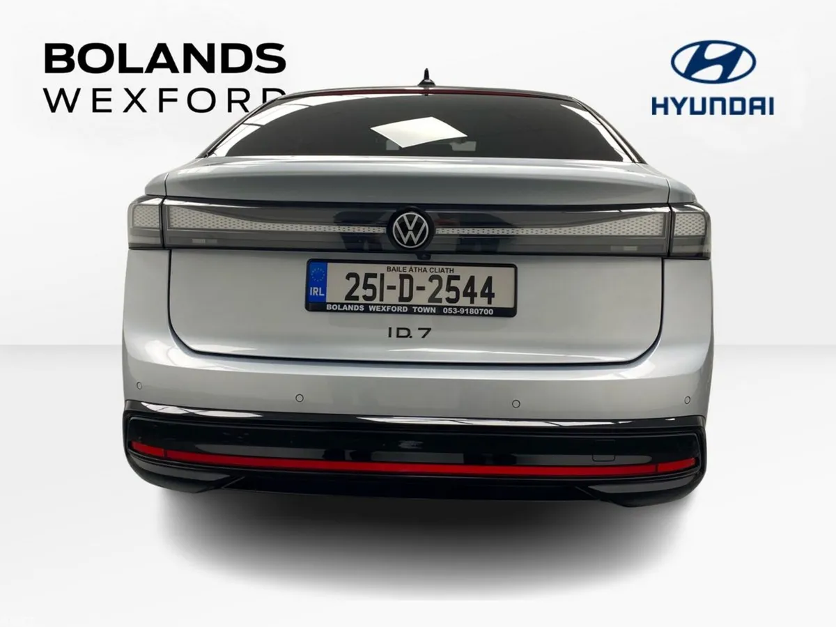 Volkswagen ID.7 Hatchback, Electric, 2025, Grey