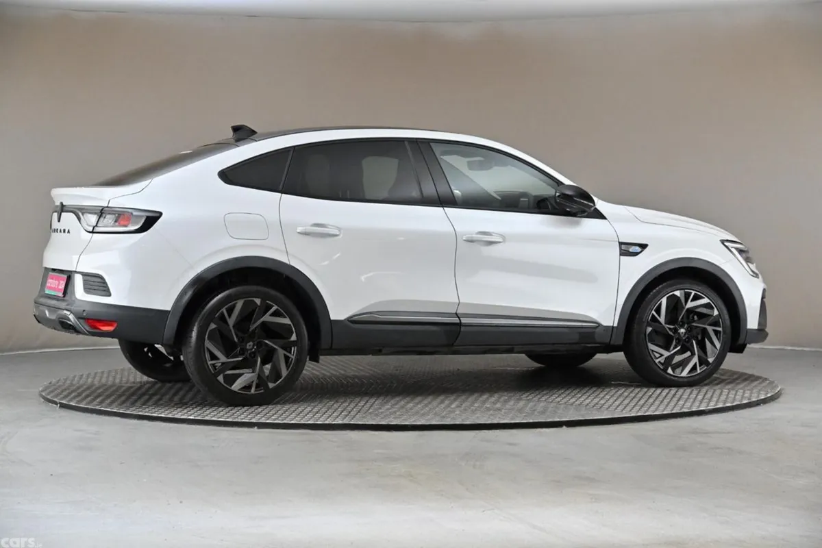 Renault Arkana Hatchback, Petrol, 2024, White