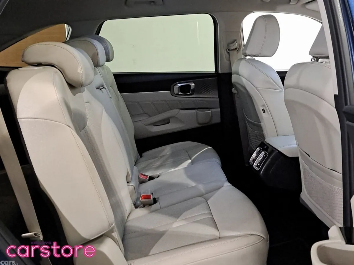 Kia Sorento SUV, Petrol Plug-in Hybrid, 2022, Blue