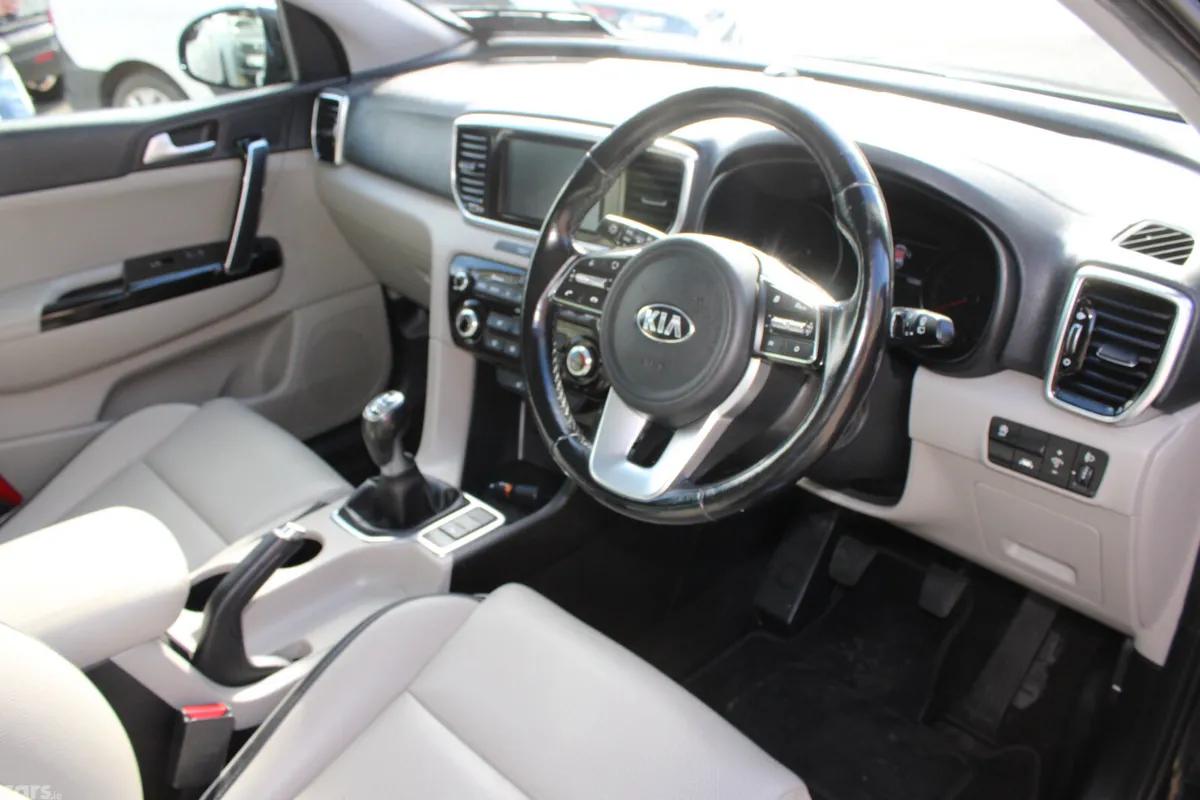 Kia Sportage SUV, Diesel Hybrid, 2020, Black