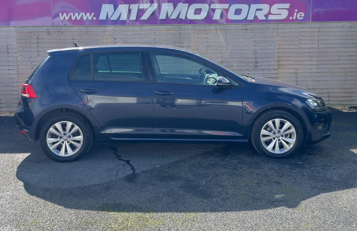 Volkswagen Golf Hatchback, Petrol, 2016, Blue
