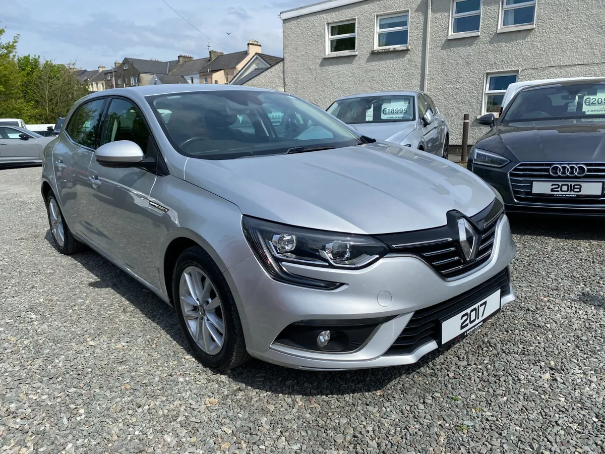 Renault Megane Hatchback, Diesel, 2017, Silver