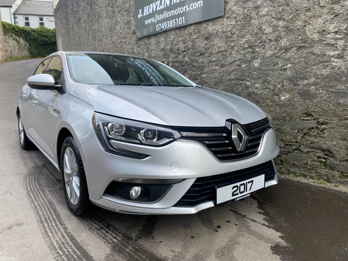 Renault Megane Hatchback, Diesel, 2017, Silver