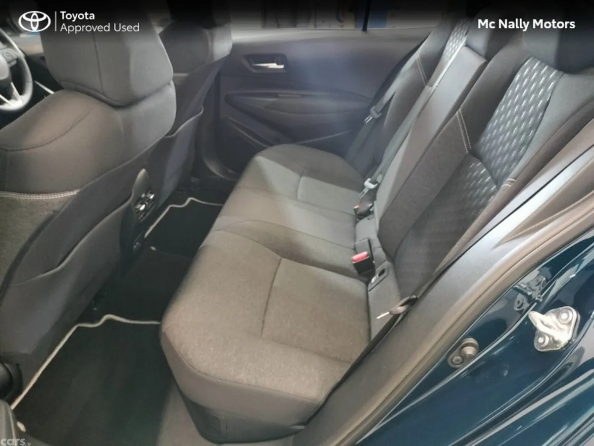Toyota Corolla Saloon, Petrol Hybrid, 2025, Blue