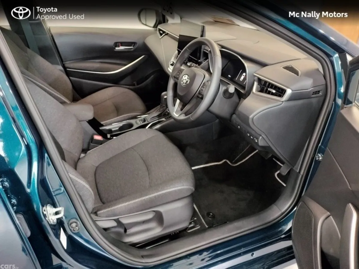 Toyota Corolla Saloon, Petrol Hybrid, 2025, Blue