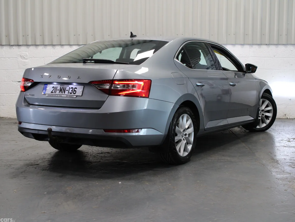 Skoda Superb Saloon, Diesel, 2021, Grey