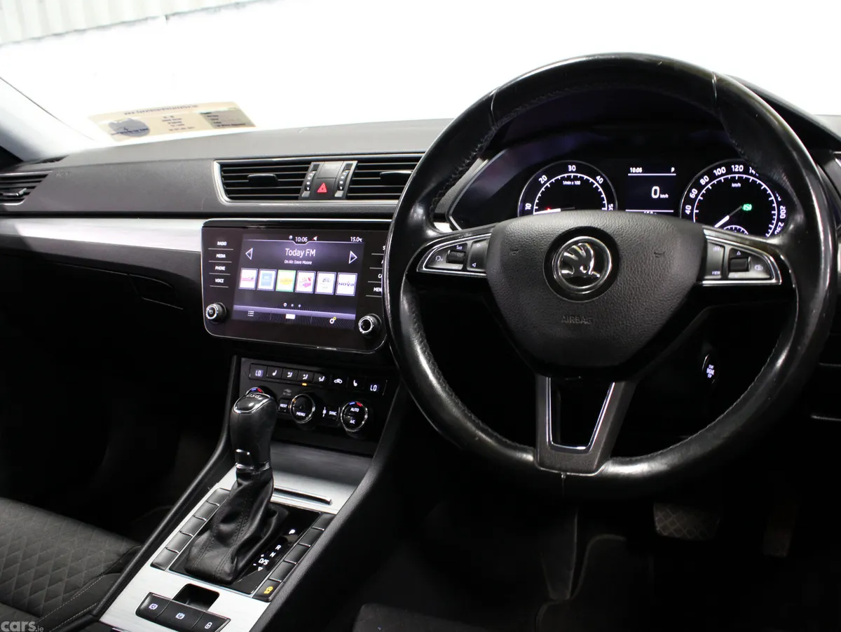 Skoda Superb Saloon, Diesel, 2021, Grey