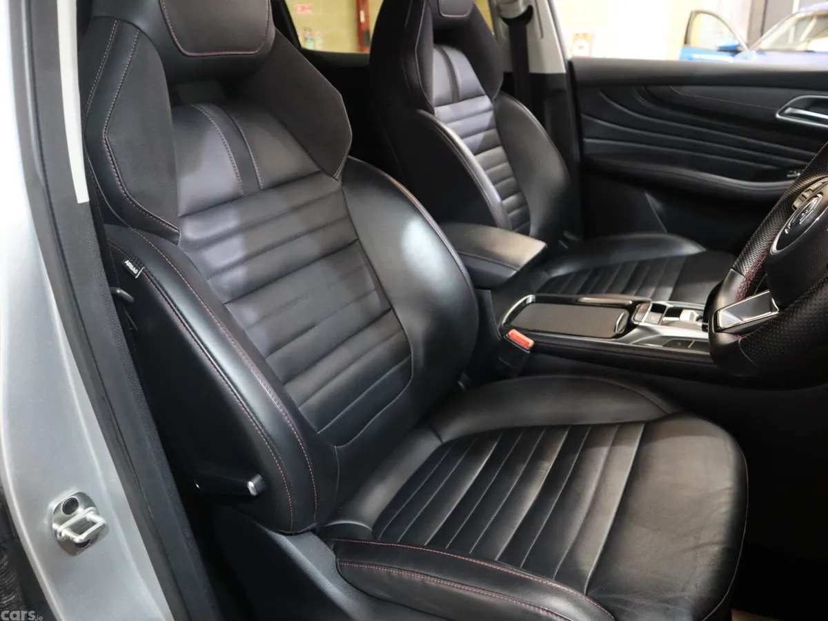 MG HS SUV, Petrol Hybrid, 2024, Silver