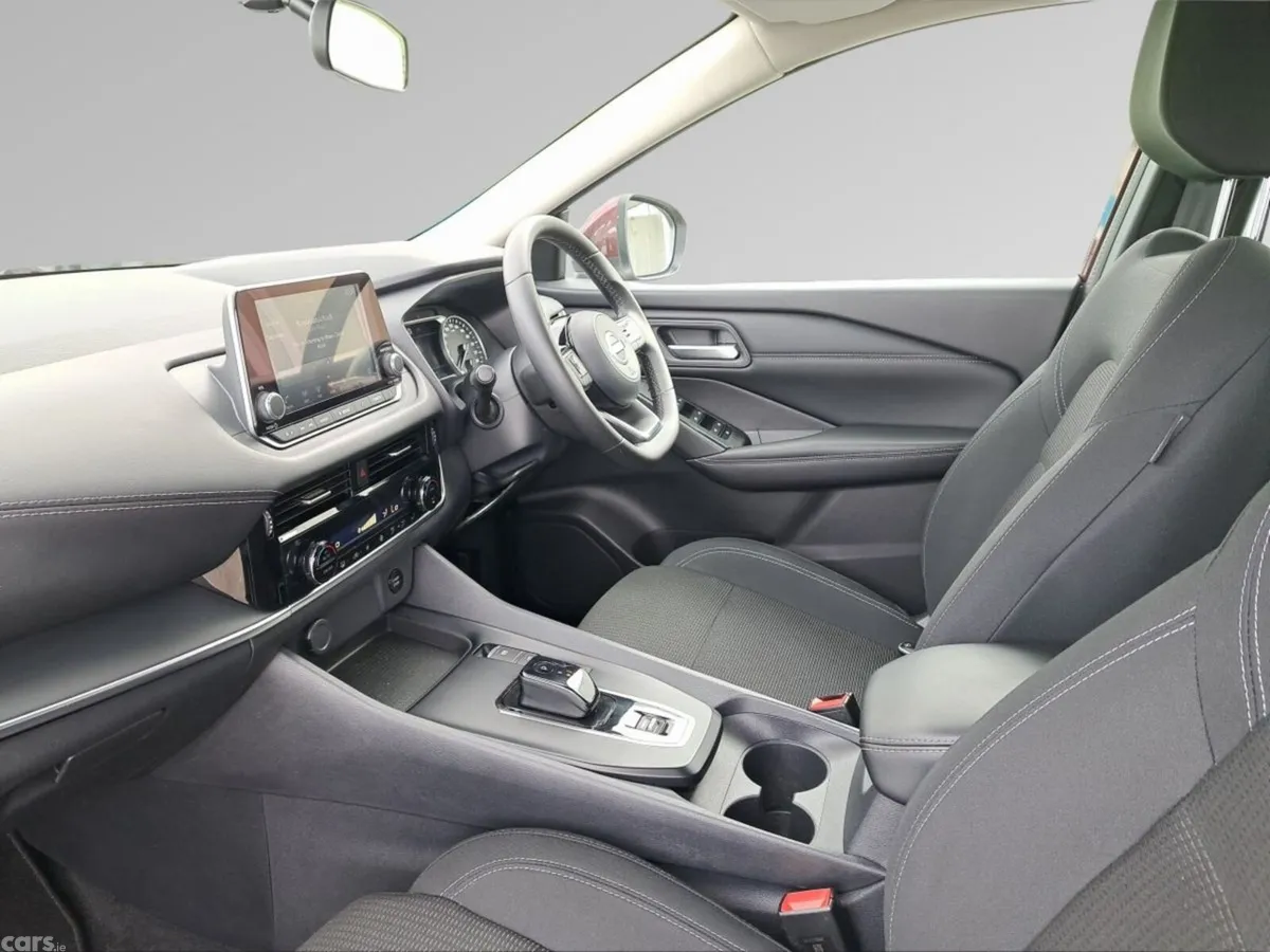 Nissan Qashqai SUV, Petrol Hybrid, 2024, Red